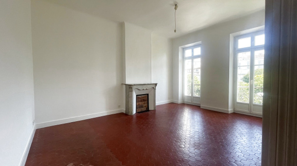 Offres de location Appartement Marseille 13006